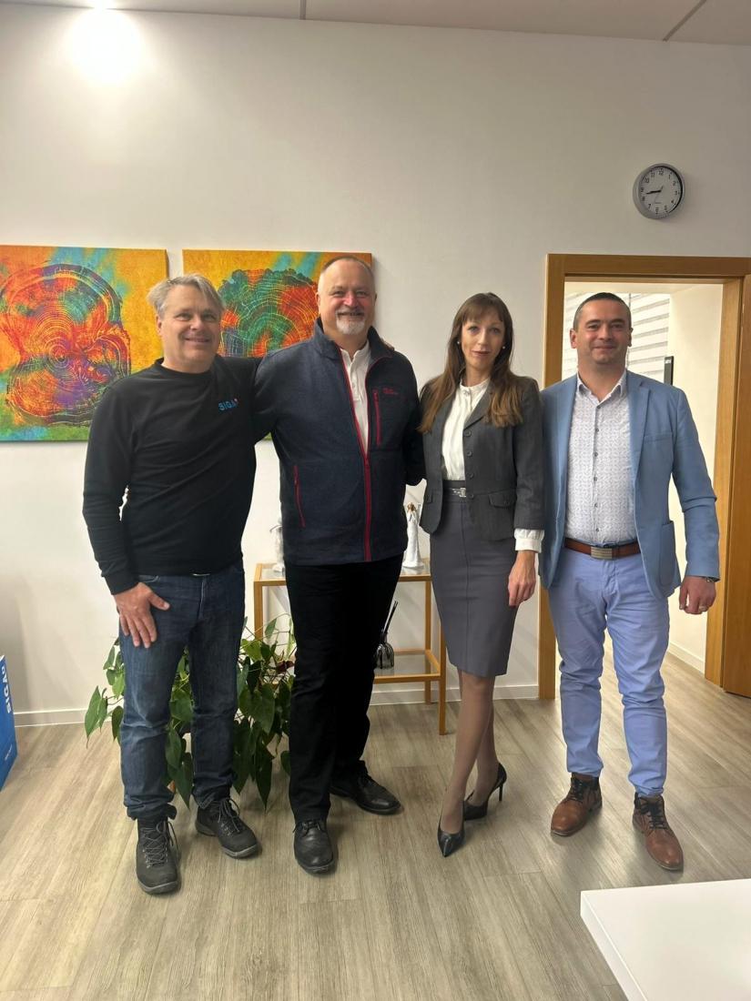 Návšteva rektora University of Agriculture in Krakow na Drevárskej fakulte - foto