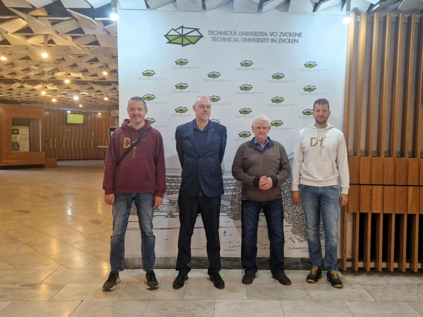 Spoločný termofyzikálny výskum dreva a drevných materiálov. KFEAM DF TUZVO