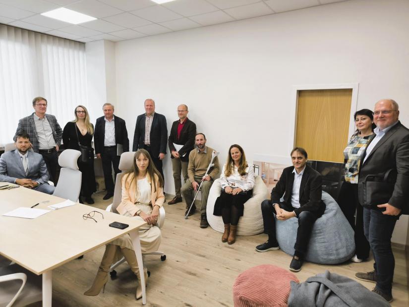 Kolégium dekanky DF 11/2025 - spoločná foto