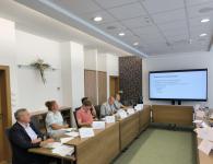 Foto - pracovné stretnutie so zástupcami podnikov a zamestnávateľov z oblasti drevospracujúceho priemyslu