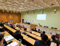 Odborný seminár „Plošné tvarovanie v nábytkárskej praxi“ priniesol inšpiráciu, poznanie aj reálnu výrobnú skúsenosť